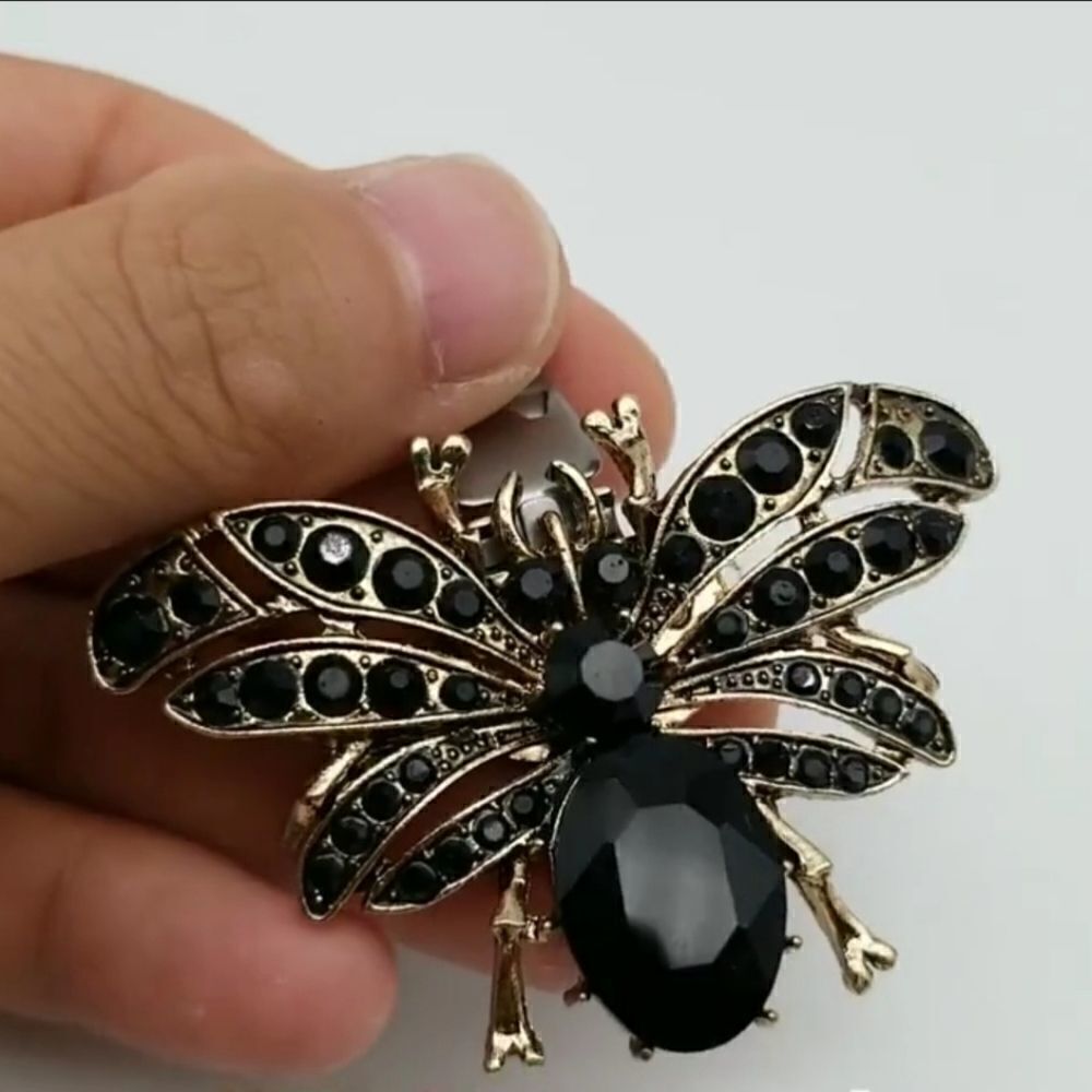 Bee Inspired Detachable shoe clip - Picture 10 of 14